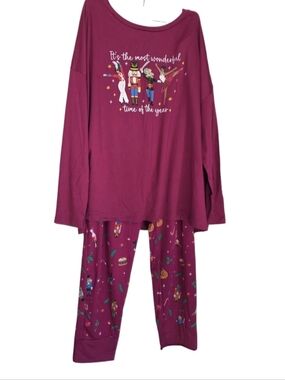 🎄 Womens Magenta Holiday Nutcracker Pajama Set